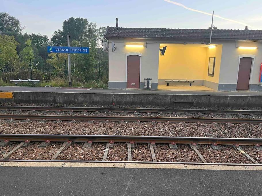 Charme Et Calme, 45 Min De Paris Gare De Lyon Appartement *